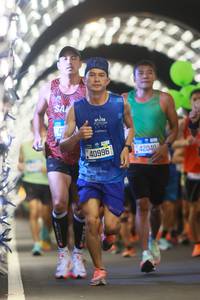 BIB: 40996, 42040
                            <button type="button" onclick="openModal(20229812)" class="btn btn-primary btn-sm float-right btn-popup" data-toggle="modal" data-target=".modal-high-quality">
                        <i class="fas fa-shopping-cart"></i> Add to Cart
                    </button>
                                            <button type="button" onclick="isThisMe(20229812, true)" class="btn btn-success btn-sm float-right btn-popup btn-isme hidden" data-toggle="tooltip" data-placement="bottom" title="นี่คือรูปของคุณใช่ไหม คลิกที่นี่เพื่อเอาเข้าอัลบั้ม">
                        <i class="fas fa-plus"></i> Add to album
                    </button>
                    <button type="button" onclick="isThisMe(20229812, false)" class="btn btn-warning btn-sm float-right btn-popup btn-isnotme hidden">
                        <i class="fas fa-ban"></i> Remove from album
                    </button>